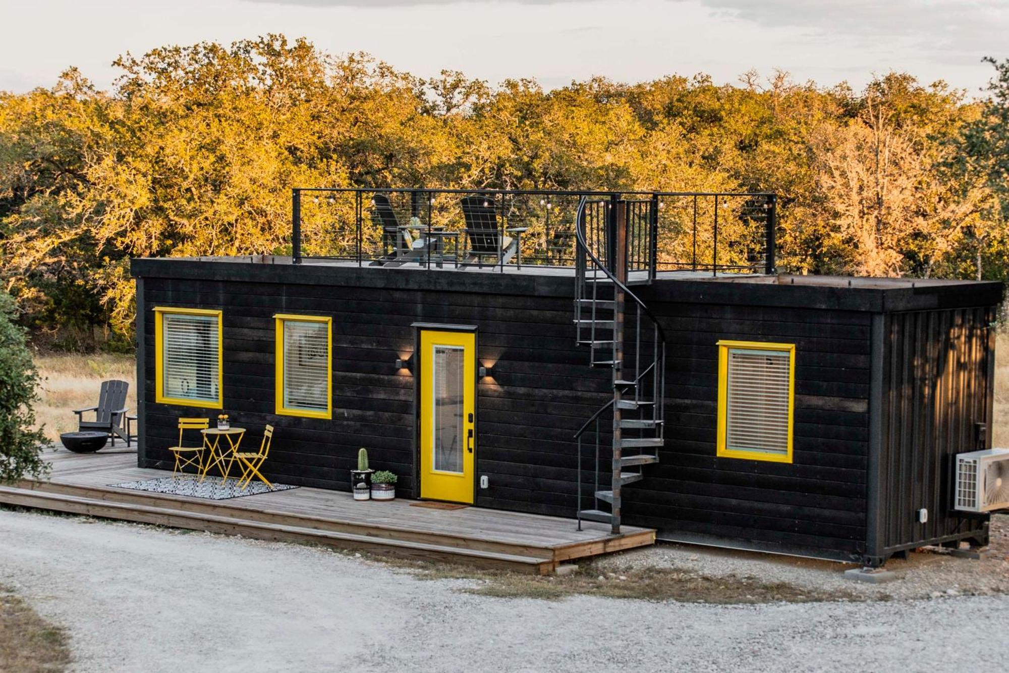 New The Yellow Beacon-Luxury Shipping Container Fredericksburg Exterior foto